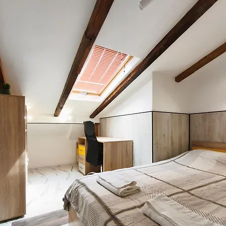 Apartment Duplex 29 *